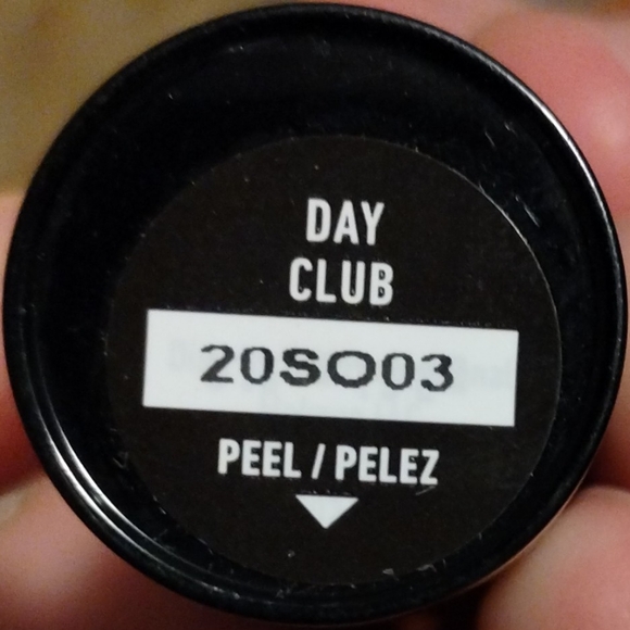 NYX Professional Makeup SHOUT LOUD SATIN LIPSTICK Day Club - Picture 3 of 5